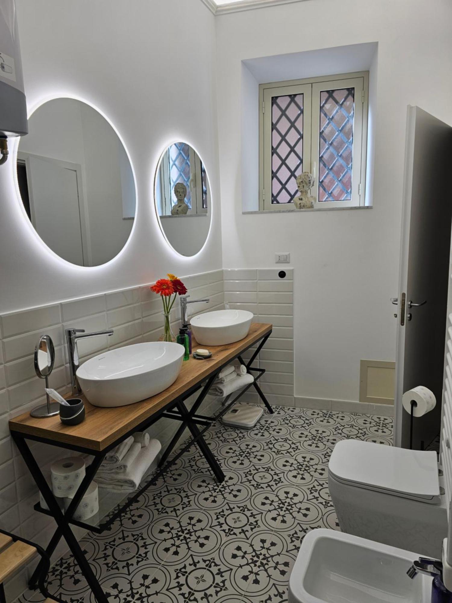 Grey House Apartments Катания Экстерьер фото